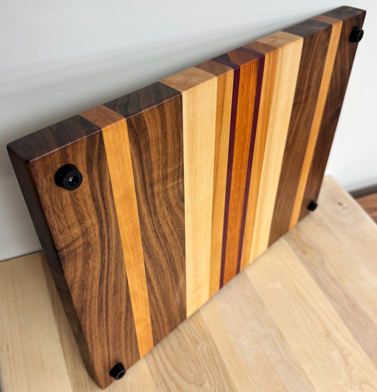 Hardwood Edge Grain Cutting Board (J2)
