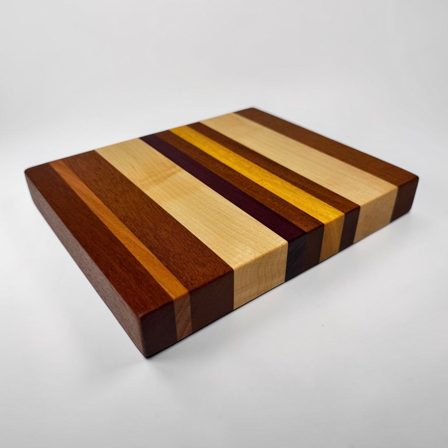 Hardwood Edge Grain Cutting Board ED01